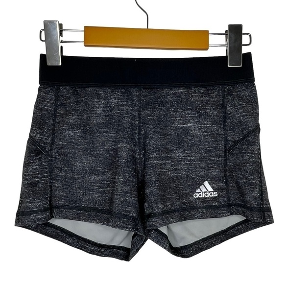 ADIDAS TechFit Workout Bike Shorts Medium Compression Spandex - Picture 1 of 7